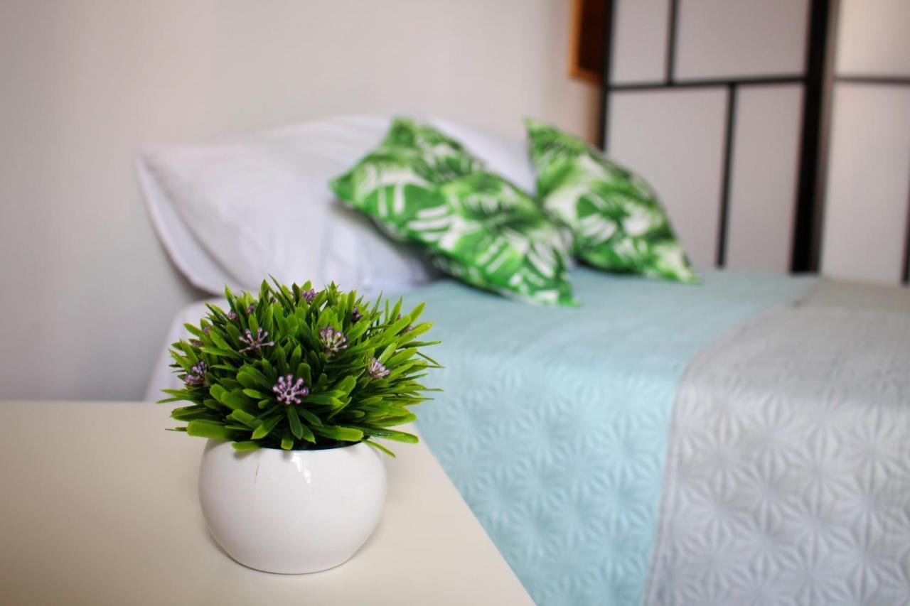 Cozy Poolside Apartment Paphos Eksteriør billede